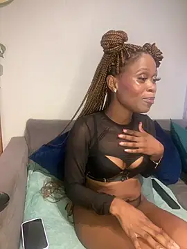 PETITE NAOMI online show from 02-19-25, 09:06