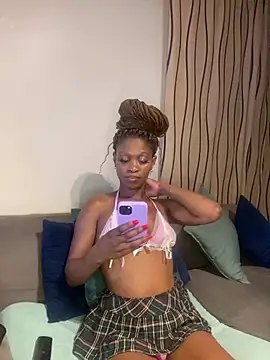 PETITE NAOMI online show from 03-15-25, 06:21