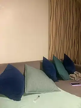 PETITE NAOMI online show from 03-18-25, 01:53