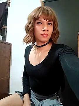 Anna Luisa online show from 10-24-25, 05:26