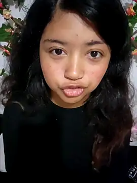 Snapshot of Peach_Girll chatting on 10-16-25, 11:11 Peach Girll online show from 10-16-25, 11:11