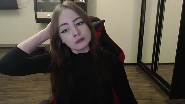 Snapshot of Laralianna chatting on 01-04-25, 10:34 Laralianna online show from 01-04-25, 10:34