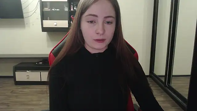 Snapshot of Laralianna chatting on 02-07-25, 09:58 Laralianna online show from 02-07-25, 09:58