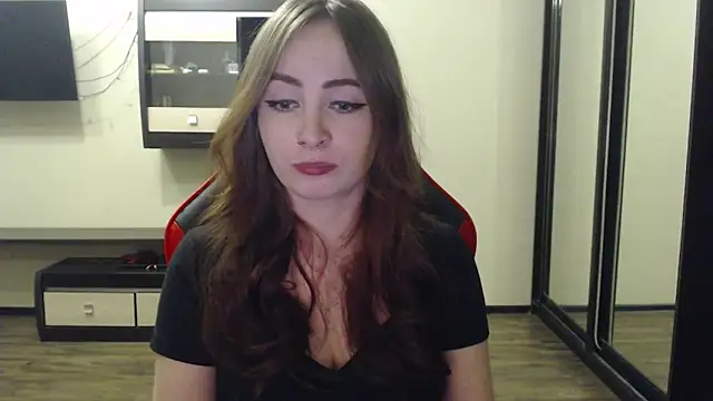 Snapshot of Laralianna chatting on 02-16-25, 05:59 Laralianna online show from 02-16-25, 05:59