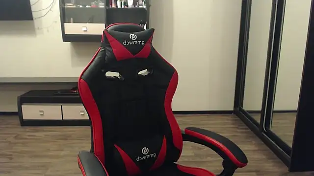 Snapshot of Laralianna chatting on 03-01-25, 05:16 Laralianna online show from 03-01-25, 05:16