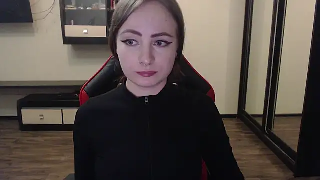 Snapshot of Laralianna chatting on 03-02-25, 08:07 Laralianna online show from 03-02-25, 08:07