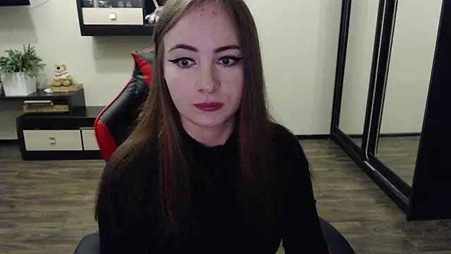 Snapshot of Laralianna chatting on 09-16-25, 01:34 Laralianna online show from 09-16-25, 01:34