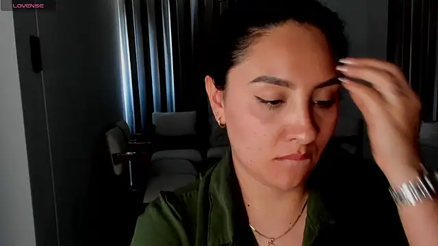 AnushaKumari online show from 10-17-25, 04:09