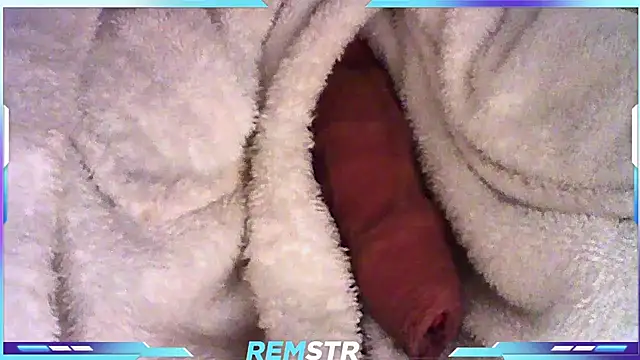 Snapshot of Remstr chatting on 10-08-25, 09:23 Remstr online show from 10-08-25, 09:23