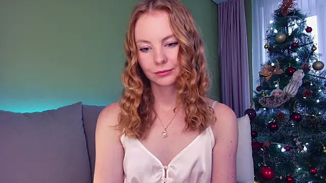 Snapshot of Cuddle_Cat chatting on 12-28-24, 11:09 Cuddle Cat online show from 12-28-24, 11:09