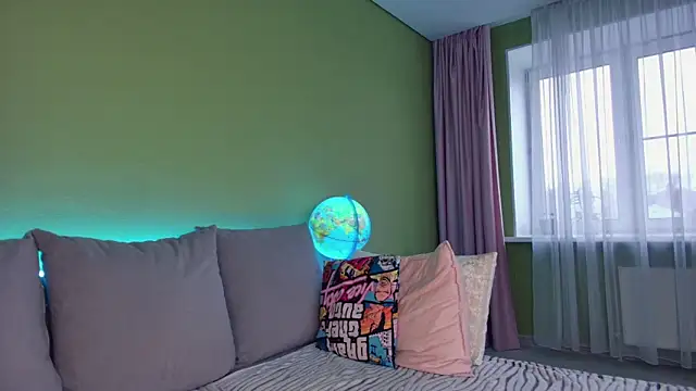 Snapshot of Cuddle_Cat chatting on 02-01-25, 07:15 Cuddle Cat online show from 02-01-25, 07:15