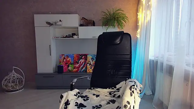 Snapshot of Cuddle_Cat chatting on 02-10-25, 05:58 Cuddle Cat online show from 02-10-25, 05:58