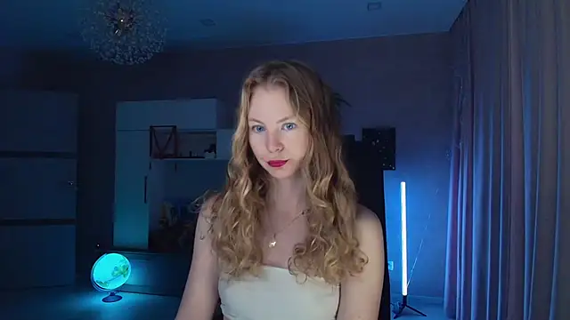 Cuddle Cat online show from 12-01-25, 04:39