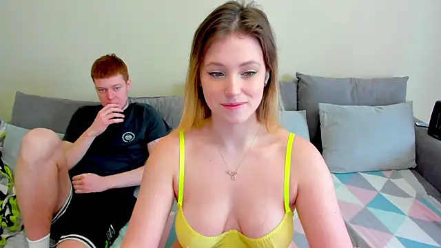 Snapshot of GarryHill chatting on 04-11-26, 05:23 GarryHill online show from 04-11-26, 05:23