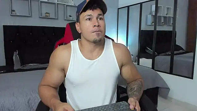 tyler hank01 online show from 10-13-25, 05:57