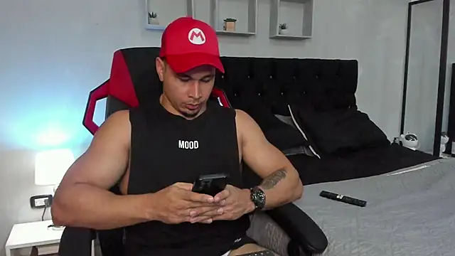 tyler hank01 online show from 11-02-25, 10:45