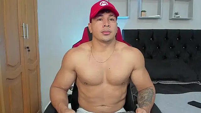 tyler hank01 online show from 11-22-25, 08:57