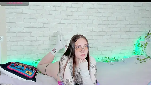 LinaKenny online show from 12-02-25, 02:34