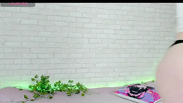 LinaKenny online show from 12-04-25, 04:05