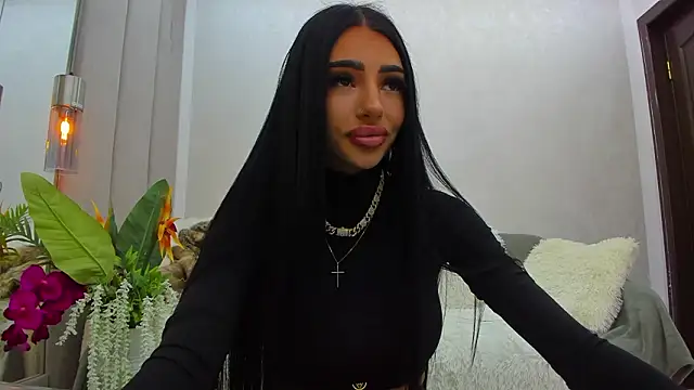 Snapshot of Britney_Charm_ chatting on 02-28-26, 07:20 Britney Charm online show from 02-28-26, 07:20