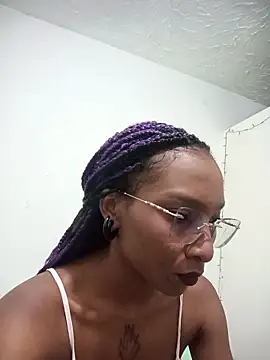 Majo Smith25 online show from 11-14-25, 06:01