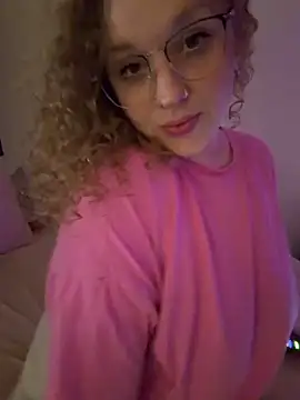 EmmieRae online show from 02-21-26, 02:01