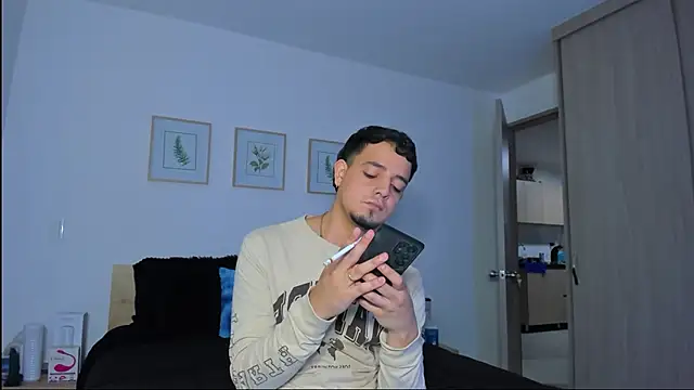 alejandro calderon1 online show from 12-16-25, 03:33