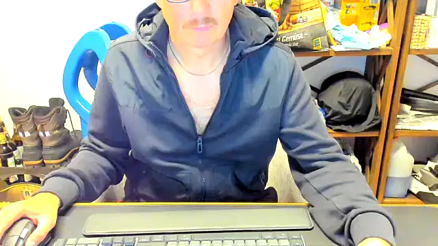 Snapshot of jan_martin chatting on 09-29-25, 07:08 jan martin online show from 09-29-25, 07:08