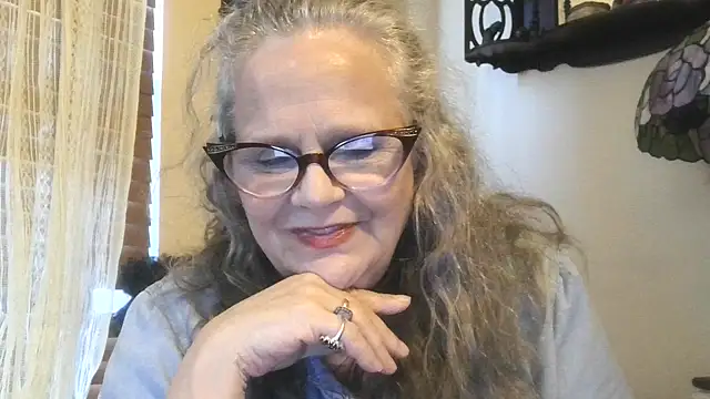 DestineeLoverGirl online show from 11-11-25, 01:44