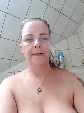 Snapshot of saharaheiss chatting on 02-27-25, 09:32 saharaheiss online show from 02-27-25, 09:32