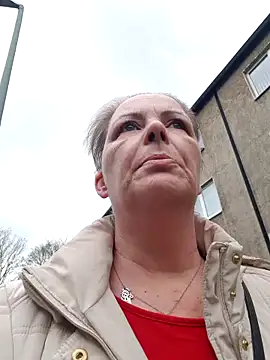 Snapshot of saharaheiss chatting on 02-28-25, 01:58 saharaheiss online show from 02-28-25, 01:58