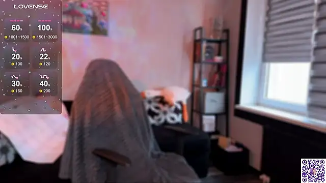 Snapshot of Chanel_Gill chatting on 11-09-25, 08:45 Chanel Gill online show from 11-09-25, 08:45