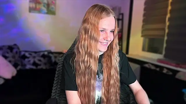 Snapshot of Chanel_Gill chatting on 12-03-25, 05:22 Chanel Gill online show from 12-03-25, 05:22