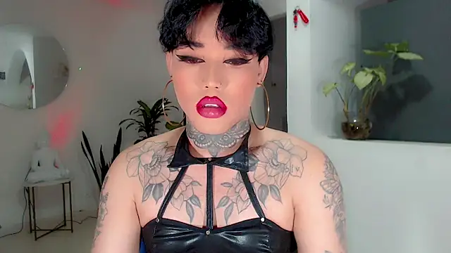 Snapshot of little_star_porn chatting on 10-16-25, 03:13 little star porn online show from 10-16-25, 03:13