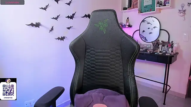 damnliciousss online show from 01-10-26, 12:01