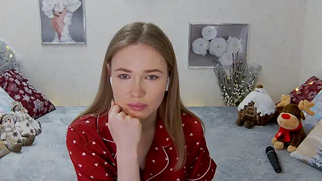 Snapshot of Veronika_Mitchel chatting on 01-14-25, 08:59 Veronika Mitchel online show from 01-14-25, 08:59