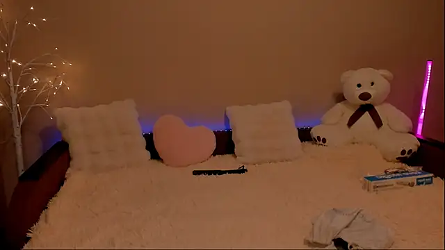  Stella aa online show from 11-16-25, 08:36