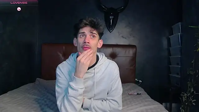 DanielCrush1 online show from 03-19-26, 01:09