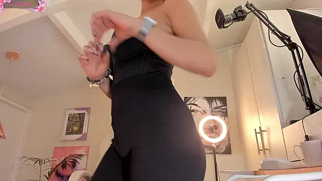 catalinasaiz online show from 01-11-25, 04:03