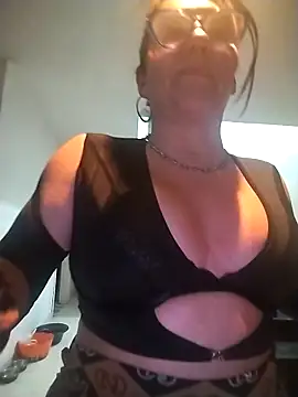 Myrnasexxx online show from 12-21-25, 11:45