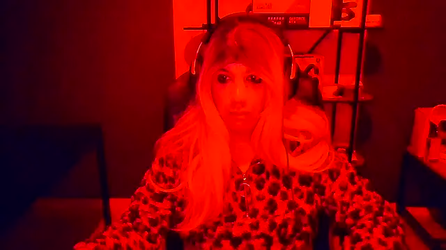 LatruieSow online show from 01-10-26, 12:34