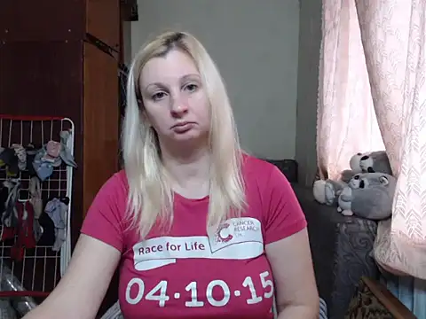 BustyBlond online show from 01-13-25, 12:02