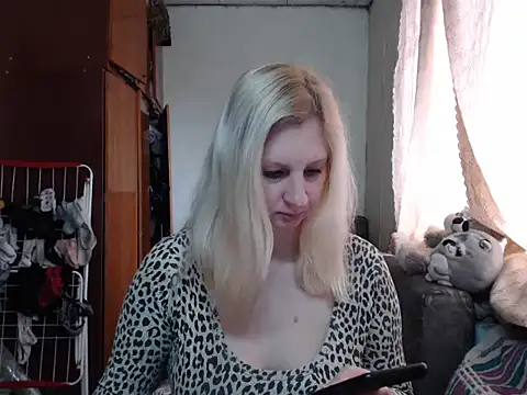 BustyBlond online show from 02-01-25, 10:15