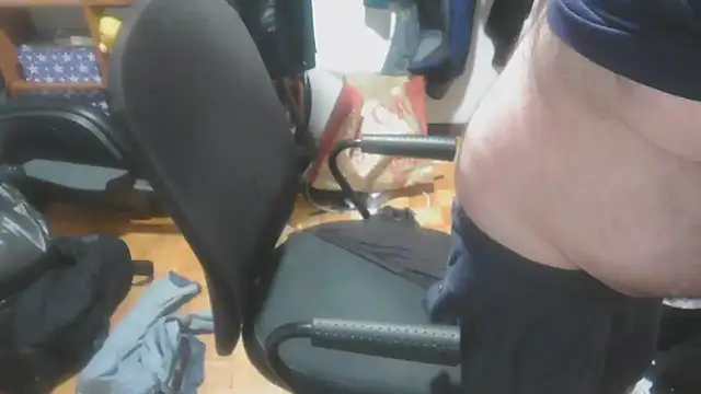 mikeyhotbear online show from 12-02-24, 06:30