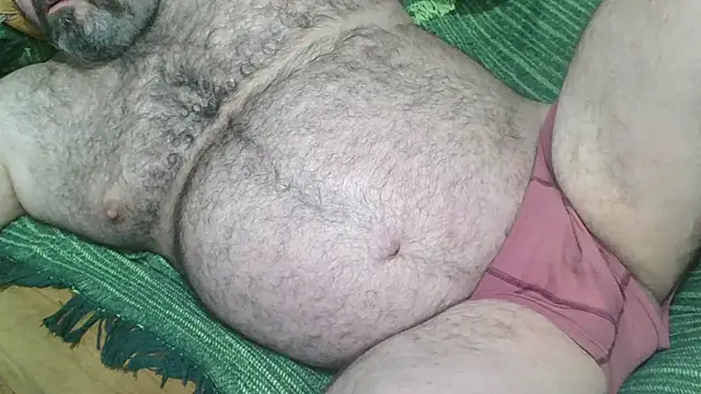 mikeyhotbear online show from 01-11-25, 09:04