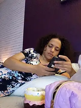 Snapshot of RuggyRackz chatting on 10-08-25, 01:47 RuggyRackz online show from 10-08-25, 01:47