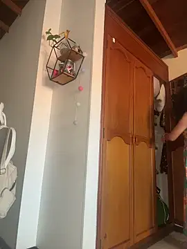 GabriSaenz online show from 01-07-26, 01:24