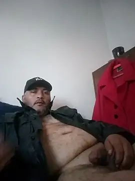 Snapshot of LoveDoves chatting on 11-20-25, 07:52 LoveDoves online show from 11-20-25, 07:52