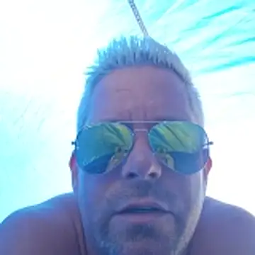 Snapshot of Trucker_Hunter chatting on 01-19-26, 01:37 Trucker Hunter online show from 01-19-26, 01:37