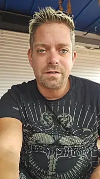 Snapshot of Trucker_Hunter chatting on 03-10-26, 02:55 Trucker Hunter online show from 03-10-26, 02:55